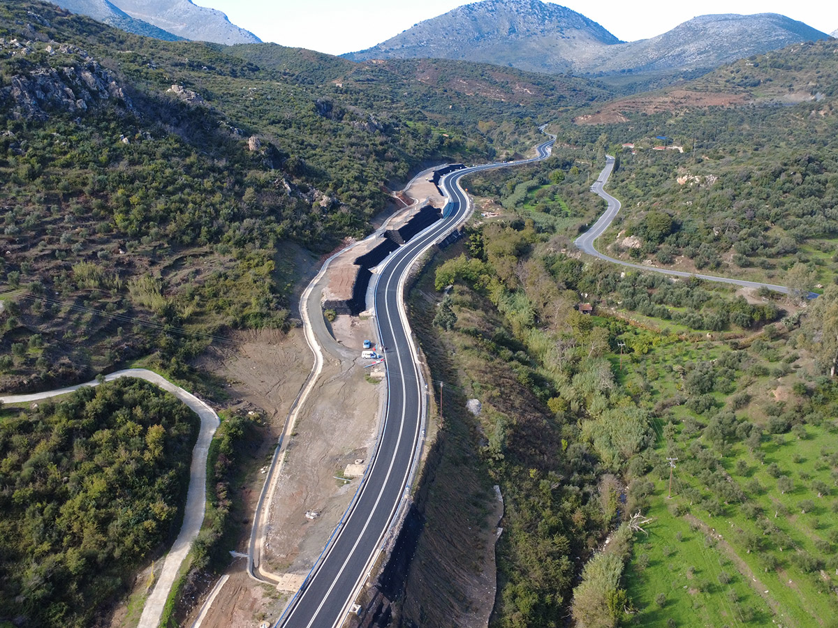 Ο Περιφερειάρχης Πτωχός εγκαινιάζει το Τμήμα 2Α Γύθειο – Αρεόπολη – Γερολιμένας: Κάθε έργο, μια νέα αρχή για ασφάλεια και ανάπτυξη