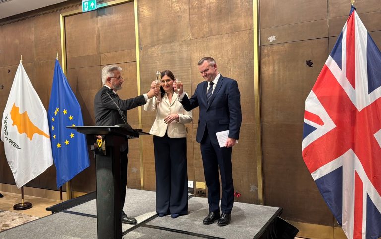 Λονδίνο: Λαμπρή εκδήλωση της Κυπριακής Ύπατης Αρμοστείας για την 65η επέτειο Ανεξαρτησίας της Κύπρου