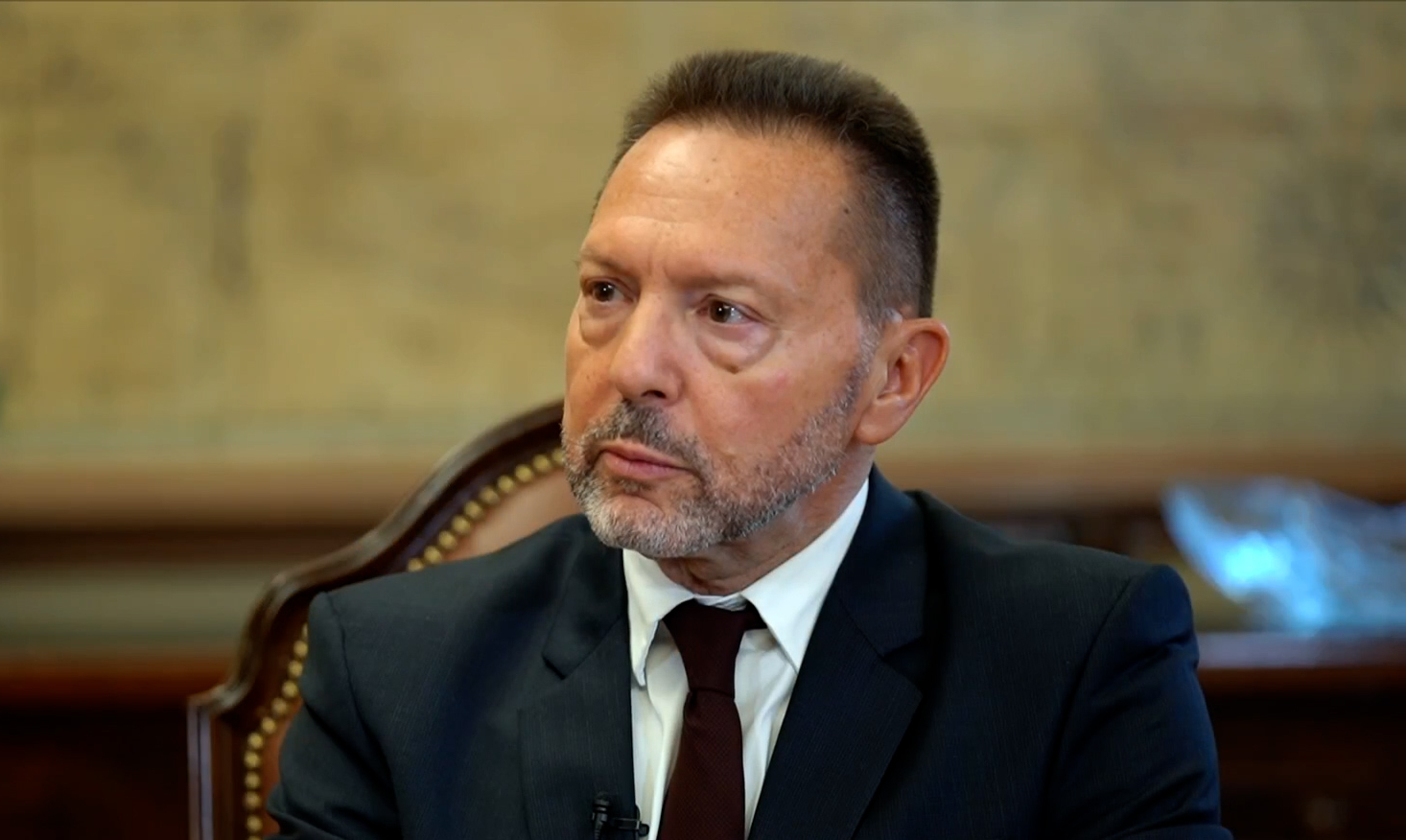 Στουρνάρας: «Οι Έλληνες θα αντέξουν την ακρίβεια» – Ο διαχρονικός τραπεζίτης που ξέχασε τα βάσανα του λαού