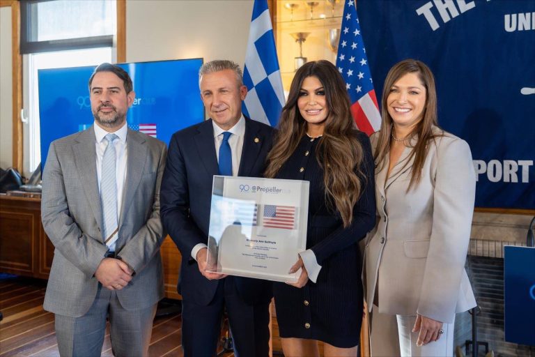 Αρχίζουν τα «δωράκια» στην Γκίλφοϊλ και τους Αμερικανούς – Εξαγριωμένη η Κίνα με την επίτιμη προεδρία στο Propeller Club Πειραιά