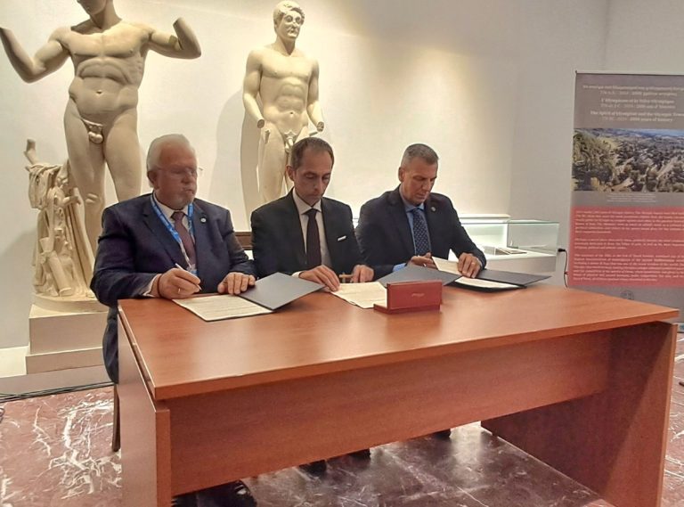Ο δήμαρχος Σπάρτης υπέγραψε την Ολυμπιακή Εκεχειρία εν όψει των Χειμερινών Ολυμπιακών Αγώνων