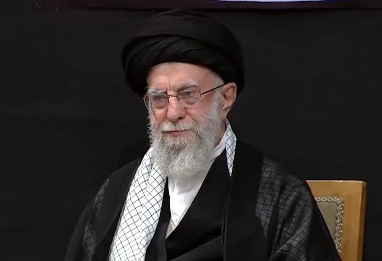 Ανώτατος Ηγέτης Ιράν: «Καμία συνεργασία με τις ΗΠΑ όσο υποστηρίζουν το Ισραήλ»