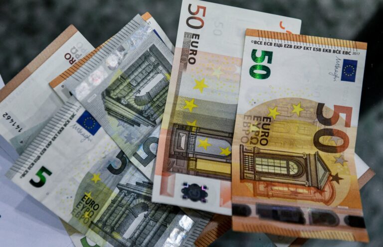Συντάξεις Νοεμβρίου: Ανακοινώθηκαν οι ημερομηνίες πληρωμής για όλους τους συνταξιούχους